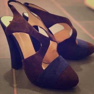 Giorgio Armani 💯 purple/brown heels 👠 size 8